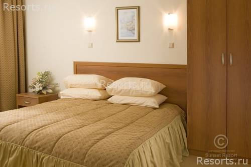 Sunset Resort 32